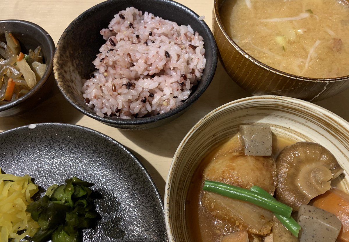 おおよそクリスマスに相応しくない夕食w