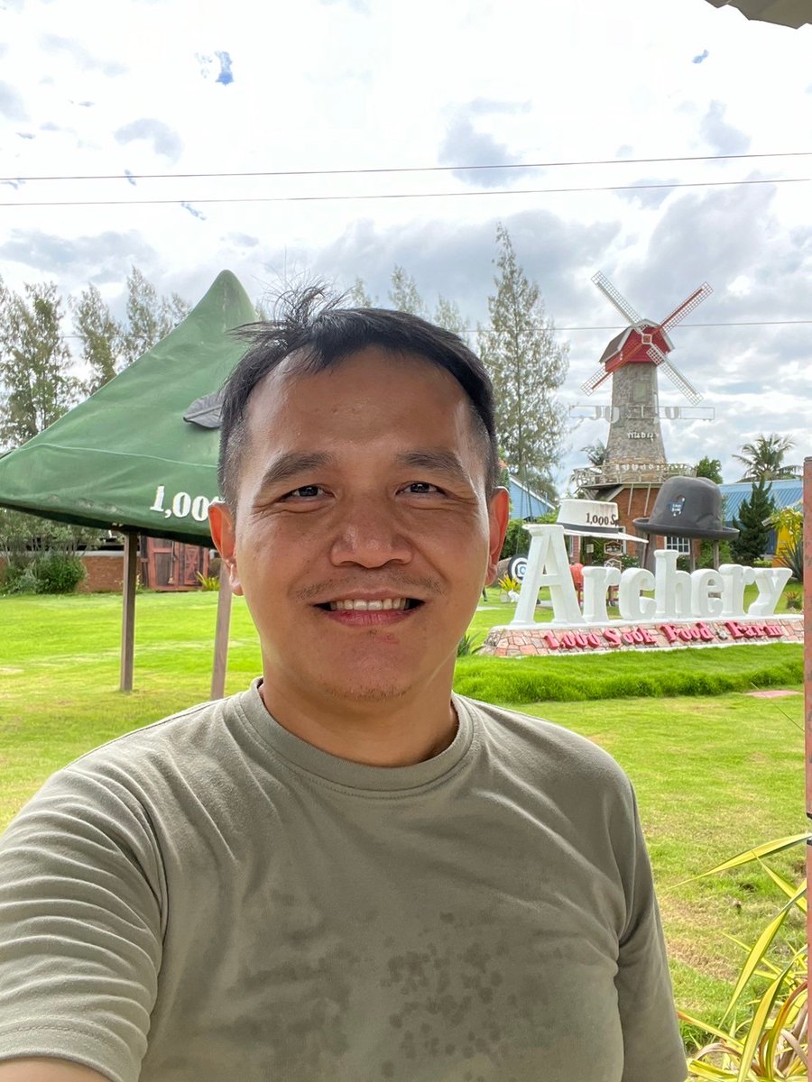 winviboolvoraku's tweet image. A business that focuses on the customer experience will never run out of customers.

#AIforEcommerce #SellMore #BoostSale #AmazonSellers #EtsySellers #OnlineBusiness #WorkFromHome #SellOnline #ProductOptimization #OnlineBusinessTips #KeywordOptimization #EtsySuccess #SEOforSeller