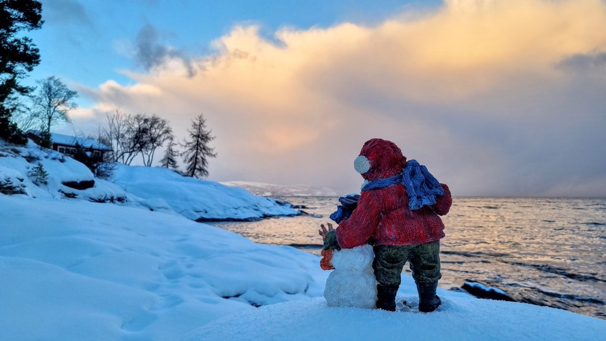 Klubben ønsker alle medlemmer, spillere og trenere, foreldre/foresatte, frivillige og dugnadsgjenger, sponsorer, samarbeidspartnere og alle andre en Riktig God og Fredfull Jul. 🙏🌲🌞