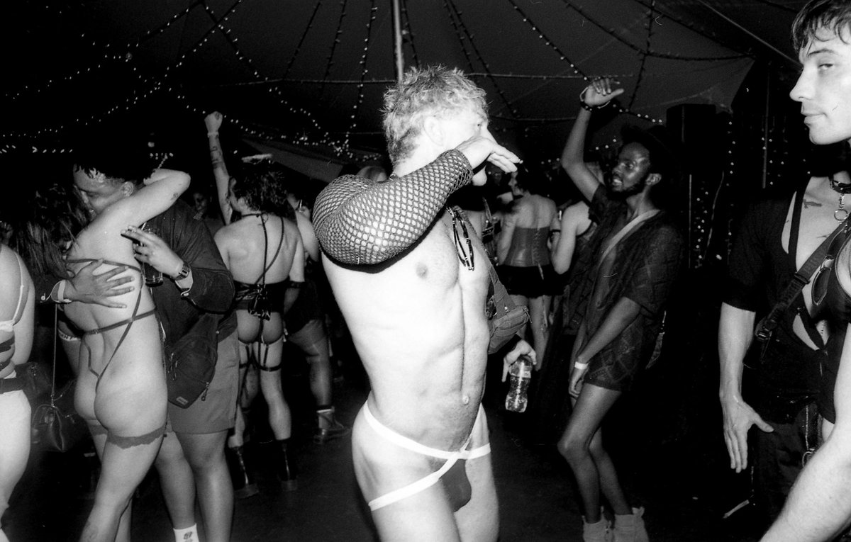 TheBroQueen's tweet photo. #Eden was lit. https://t.co/IxJuwe7z9O