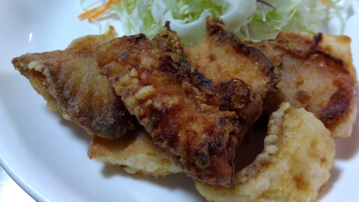 dadan0307's tweet photo. 2024-12-24
今日のまったり夕食は『コンソメ風味の赤魚の竜田揚げ』を作りました～(^^)/
#おうちごはん
#自炊
#料理好きな人と繋がりたい
#唐揚げ
#竜田揚げ
#赤魚の唐揚げ
#赤魚の竜田揚げ https://t.co/FhsvAE57JM