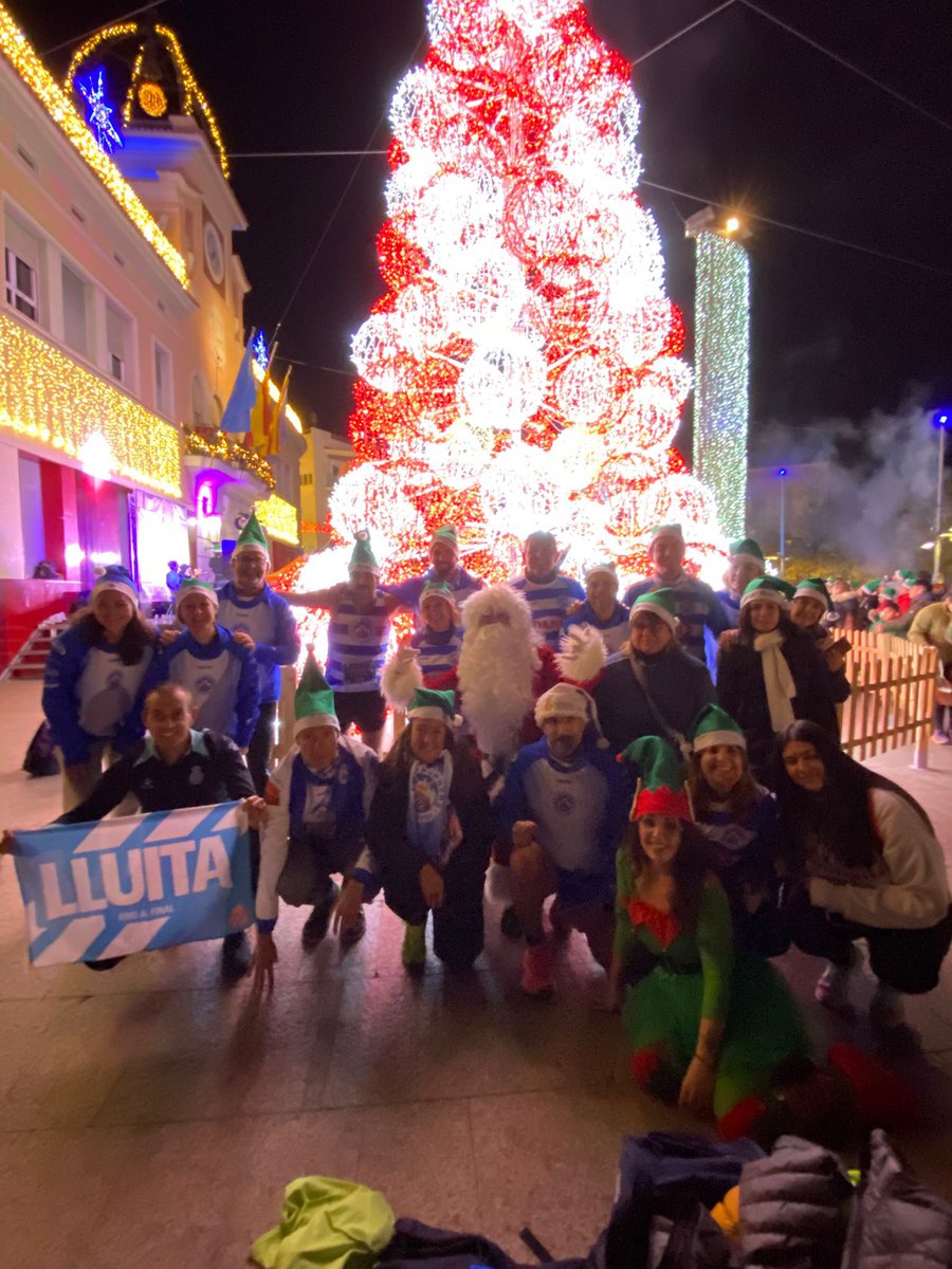 I seguim…la Mariona @marionabneira , la Silvia @lagandarita , la Clara , l'Olga <a href="/olgapadilla75/">Olga Padilla</a> , la Txell  i la nova sòcia, benvinguda, la Laura Corba ! 💙🤍💙