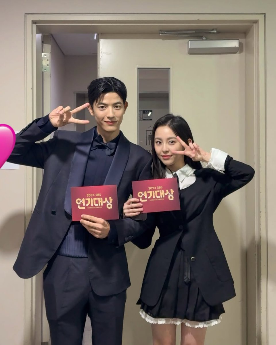 Lomvon's tweet photo. From the halls of Hyosan High to a heartwarming reunion—Lee Suhyeok and Nam Onjo are together again! Our bond shines brighter than ever, reminding everyone of the unforgettable journey in All of Us Are Dead. An iconic duo that proves some connections are truly timeless. https://t.co/Q1CcciP2dj