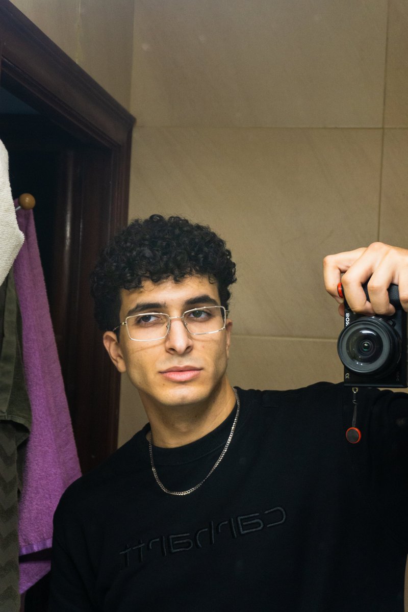 morocondecoro's tweet photo. el fotógrafo y sus fotos ig(es para el fijado ni caso) https://t.co/hMgXIJEaRF