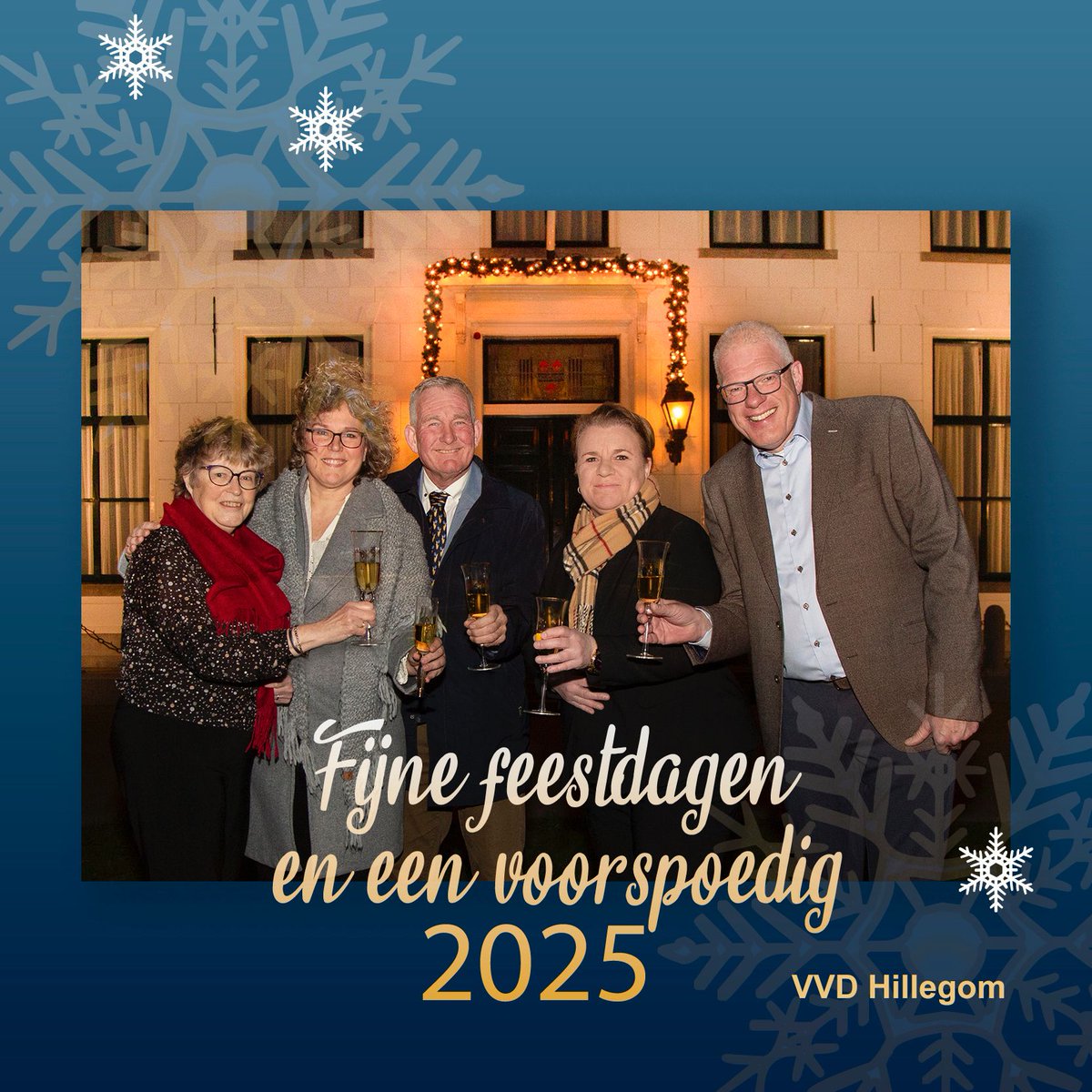 VVD Hillegom gaat met reces. Even een korte break om daarna weer vol energie aan de slag te gaan voor Hillegom! We wensen u fijne kerstdagen 🌲 en een fantastisch 2025!  #Hillegom #kerstgroet #vvdhillegom