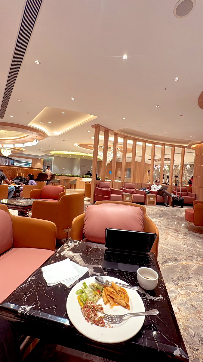 KunalA18's tweet photo. New addition at Pune airport.
This lounge is calm and offers a true airport experience. Hopefully, it doesn’t become overcrowded with long queues soon, making it less enjoyable. https://t.co/6lnmvpodbw