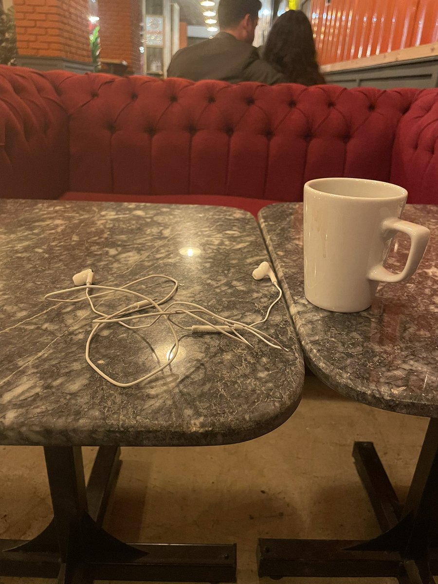 11. Kulak içi kulaklığımı kaybettikten sonra en son kabloluya geçtim Allah’ıma hamdü Senalar olsun