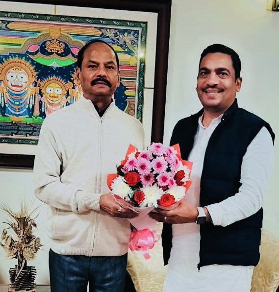 ShahiPratap's tweet photo. भाजपा के सक्रिय राजनीति में आपका स्वागत अभिनंदन ..श्रीमान @dasraghubar जी 🙏💐 https://t.co/zJdX5GigUB