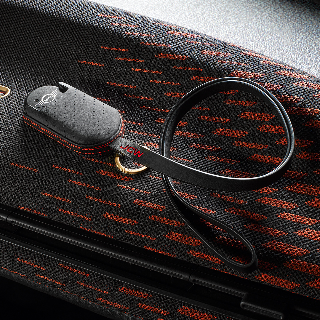 Give your gifts a unique flair with Genuine MINI Accessories and Lifestyle products. Whether it’s classic MINI-inspired luggage, sporty details for your car, or clever tech, you’ll find the perfect gift to showcase you and your loved one’s MINI style this festive season.