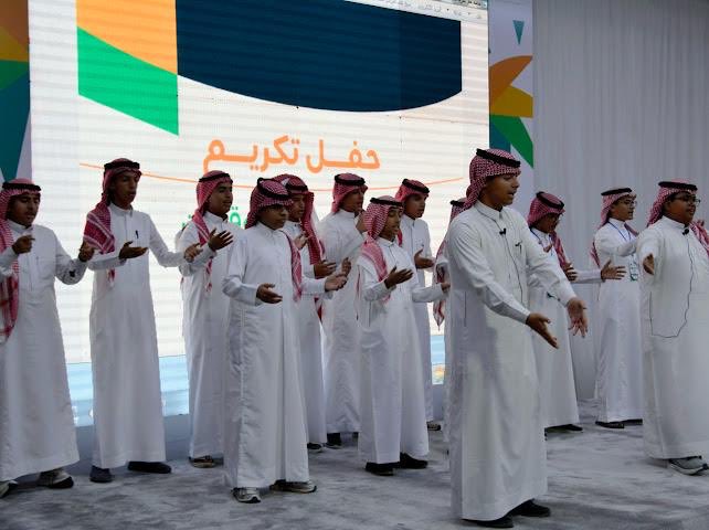 alyes_gov2030's tweet photo. رعى #محافظ_العيص اليوم حفل تكريم الطلاب المتفوقين بمدارس العيص للعام الدراسي 1445هـ والذي أقيم بموكز التنمية الاجتماعية بمحافظة العيص وذلك بحضور مدير تعليم ينبع معوض بن مطيران الذبياني ومدير مكتب تعليم العيص عثمان بن سعد الجهني وعدد من القيادات التعليمية وأولياء الأمور. https://t.co/RW4QWxJG2u