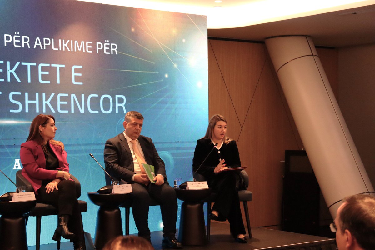 Uni_Elbasanit's tweet photo. 📌 Prof. dr. Elvira Fetahu joined a panel on the 2025 Research &amp; Innovation Call, highlighting the impact of projects on improving study environments 📖, digitalizing libraries 💻, advanced labs 🧬, and enhancing academic involvement 📈.
#Research #Innovation #HigherEducation https://t.co/xuHXj2B20k