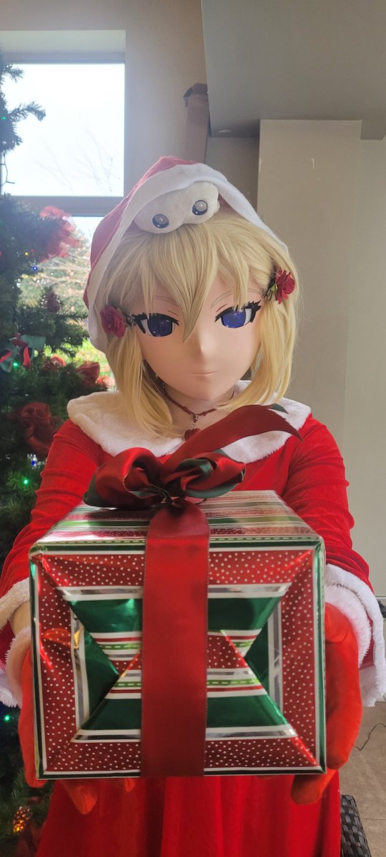 Merry Christmas to everyone and may you find cheer in these festive days... 🎄

📸:<a href="/kig_mb47/">Kig_mb47</a> 

#kigurumi #animegao #着ぐるみ
