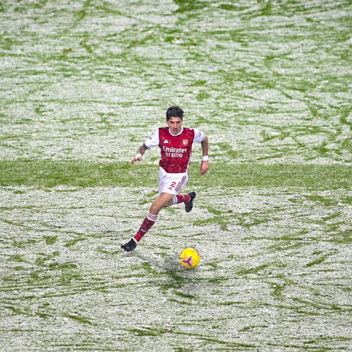 Arsenal's tweet photo. 🎶 Let it snow, let it snow! 🎶 

Take a look through the archives from our snow-filled games ☃️