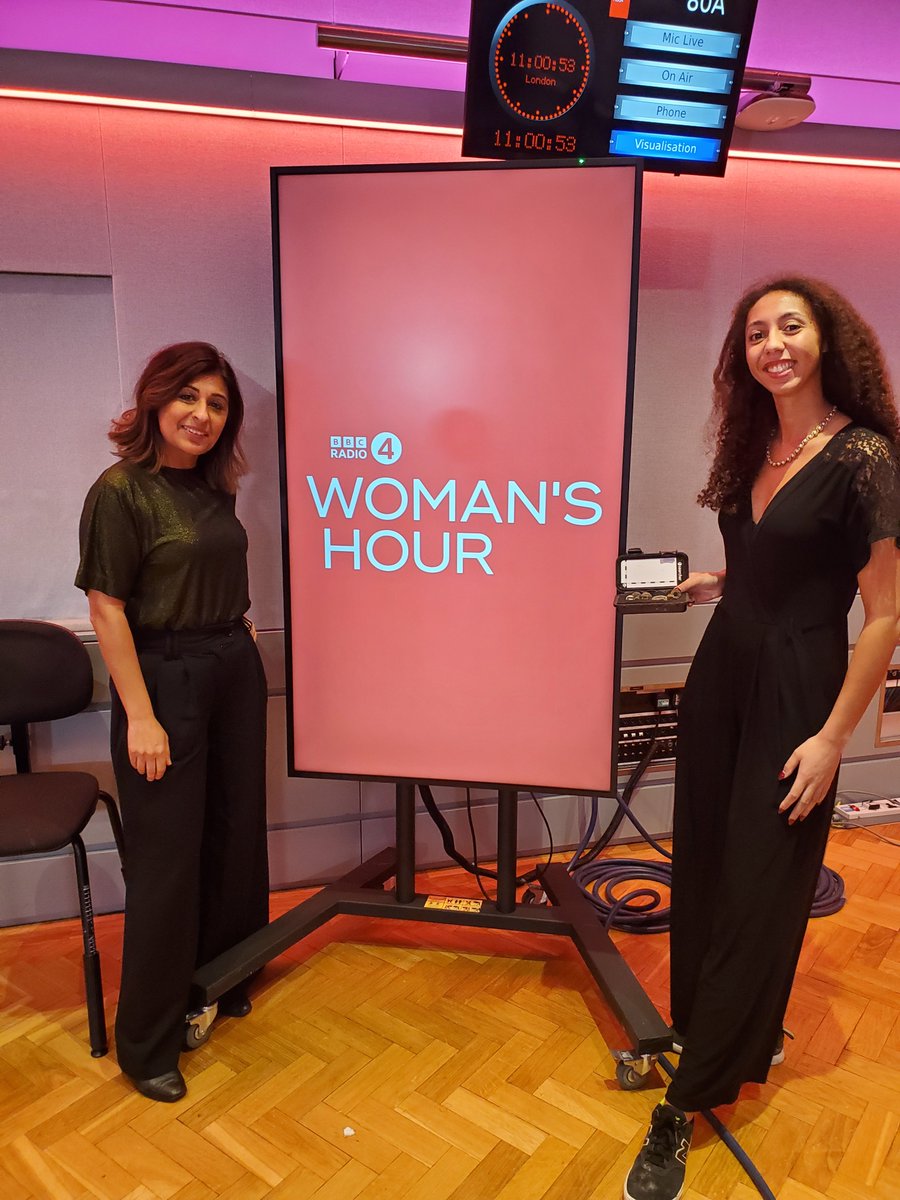 JadeCuttle's tweet image. Finishing up my BBC/AHRC New Generation Thinker work for 2024 with a fun & festive @BBCWomansHour show, discussing the 100th anniversary since portable metal detecting was invented & rise in women searchers. Great hands-on presenting of my muddy treasures by @KrupaPadhyBBC ✨️🔍