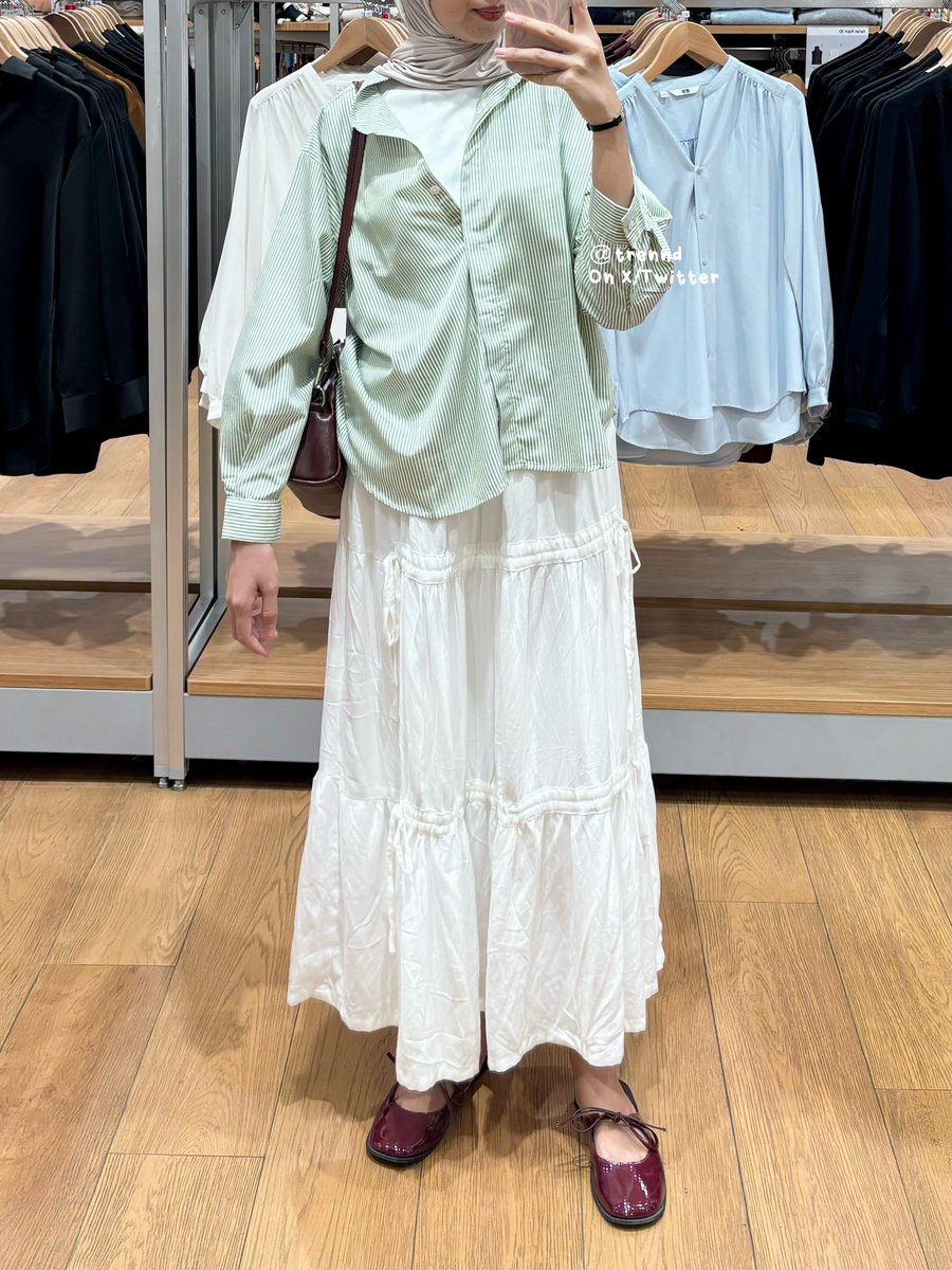 trennd's tweet photo. ROK CANTIK DAN FLOWY 100K MASIH KEMBALIAN!!! 🥰🫵🏻✨ https://t.co/zmnPsoUuxq