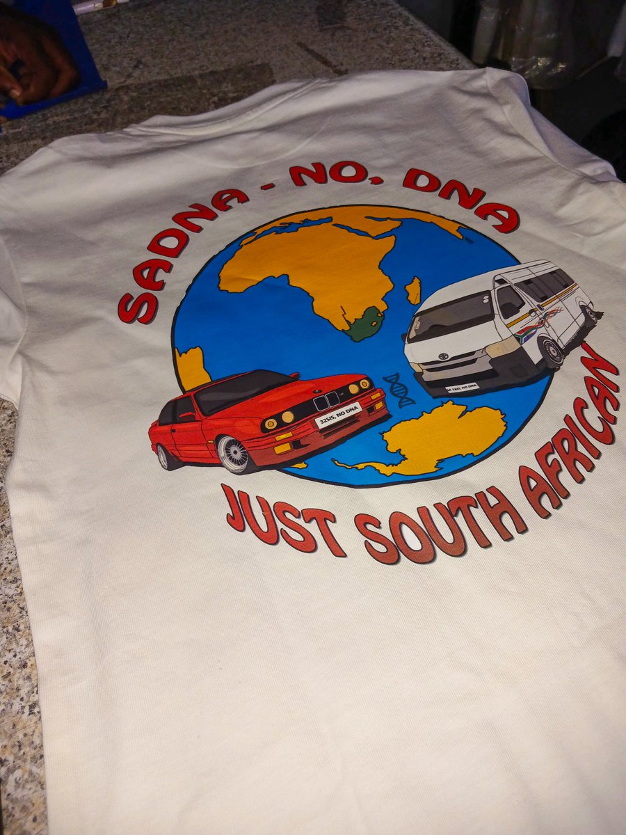 RSADnaThreads's tweet image. SA,DNA everyday our limited edition shirt✅🇿🇦only 30 to be made💘R500.00 watsapp me at 063 058 3819 or on our inbox👍🏼 sharp neh
#OrlandoPirates #AshleyDuPreez
#Hammanskraal #JabulaniKhumalo #Nota #DebonairsPizza #Fikile #Tsonga
#PearlThusi