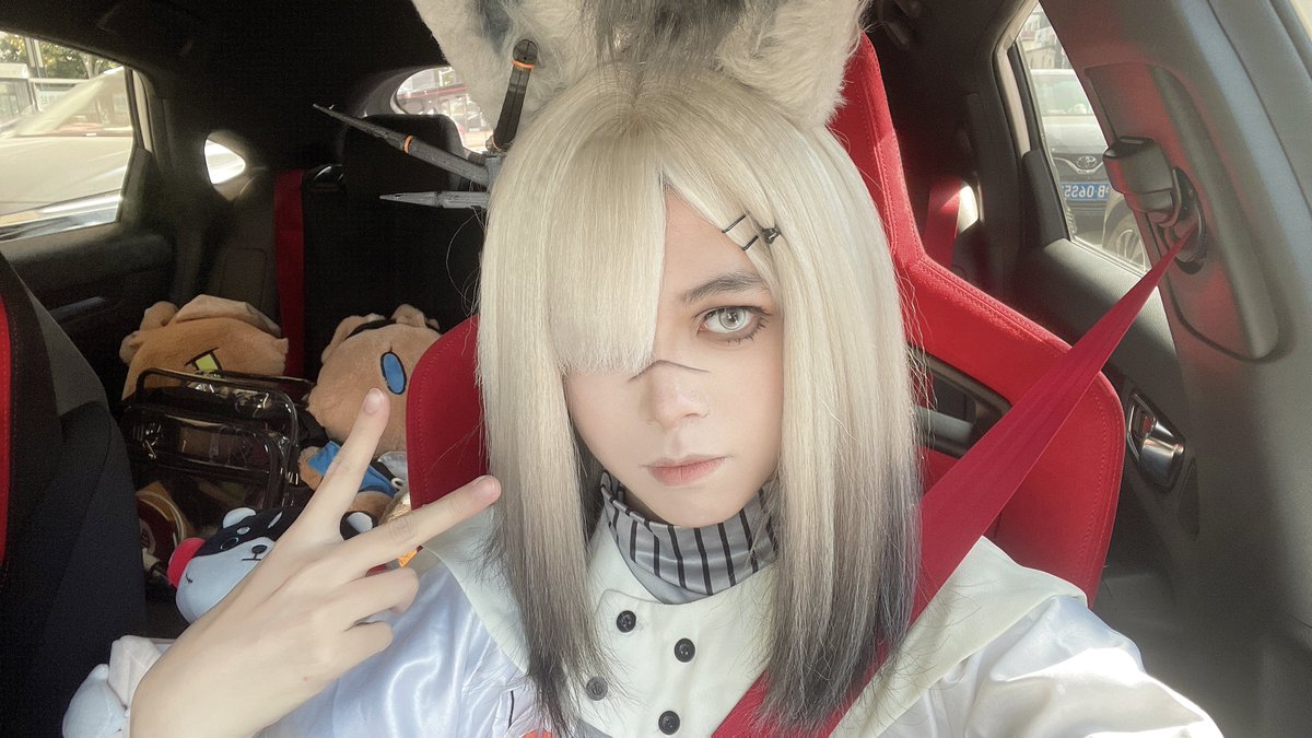 明日方舟亡妻回忆录-霜星