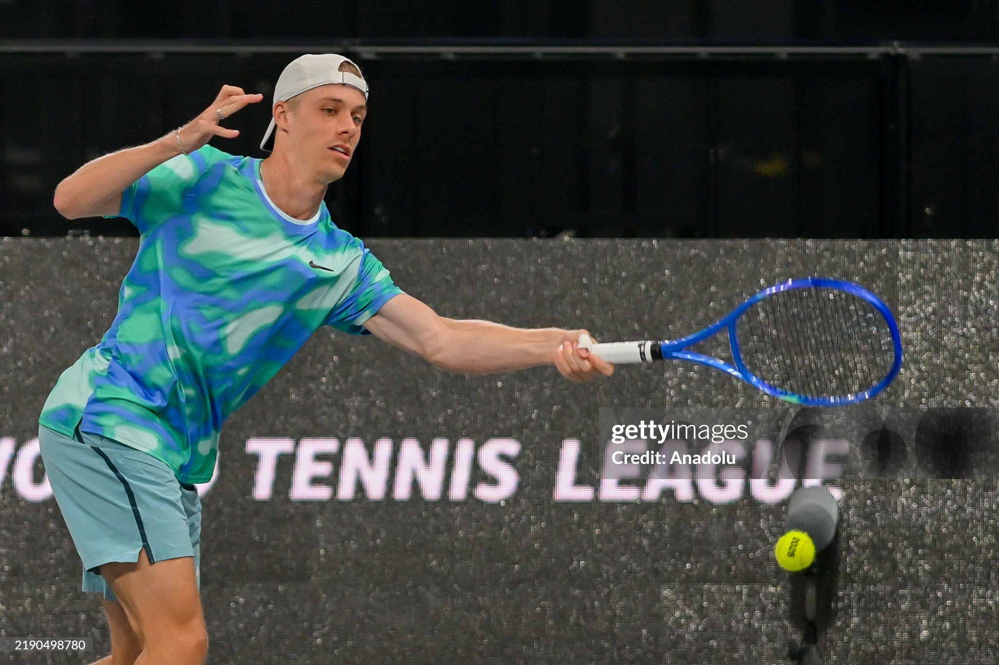 デニス シャポバロフ選手　サイン TOPPS CHROME TENNIS デニス・シャポバロフ 直筆サイン - メルカリ