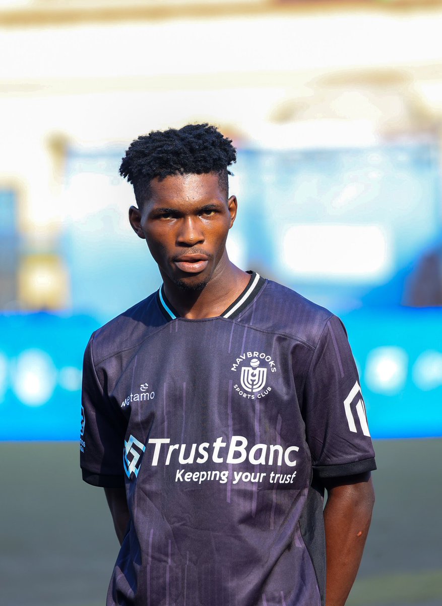 LagosLiga's tweet photo. This @MavBrooksSC jersey is now our best selling Lagos Liga jersey. We love it too. Over 20 orders today alone. https://t.co/fo7WYCdgdq