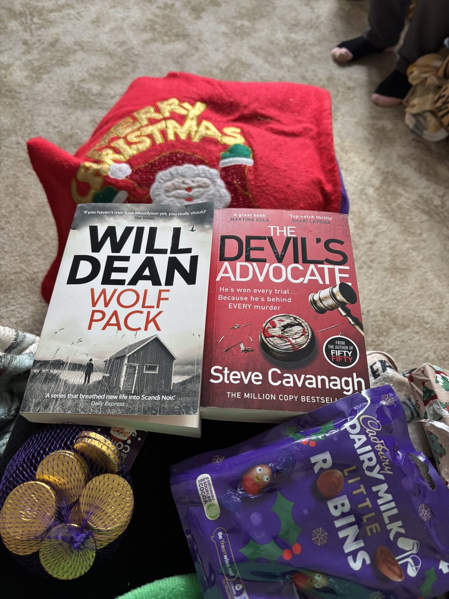 Susan Jeffreys ๐ (@sujeffreys) on Twitter photo Thanks for arranging a fantastic book swap <a href="/ChristmasBkSwap/">ChristmasBookSwap</a> โฆ two fabulous book AND choc treats to see my through. Thanks <a href="/samlamb4/">Samantha Lamb ๐๐บ๐ฆ</a> for my bounty of treats! Canโt wait to get stuck in. Will defo be doing this again next year. ๐๐๐ Thanks for arranging a fantastic book swap <a href="/ChristmasBkSwap/">ChristmasBookSwap</a> โฆ two fabulous book AND choc treats to see my through. Thanks <a href="/samlamb4/">Samantha Lamb ๐๐บ๐ฆ</a> for my bounty of treats! Canโt wait to get stuck in. Will defo be doing this again next year. ๐๐๐
