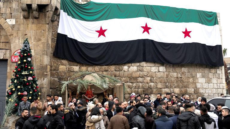 UHN_Plus's tweet photo. 🇸🇾 | ÚLTIMA HORA 

El nuevo gobierno de Siria declara oficialmente la Navidad como día festivo. https://t.co/RGyL9aAiLb