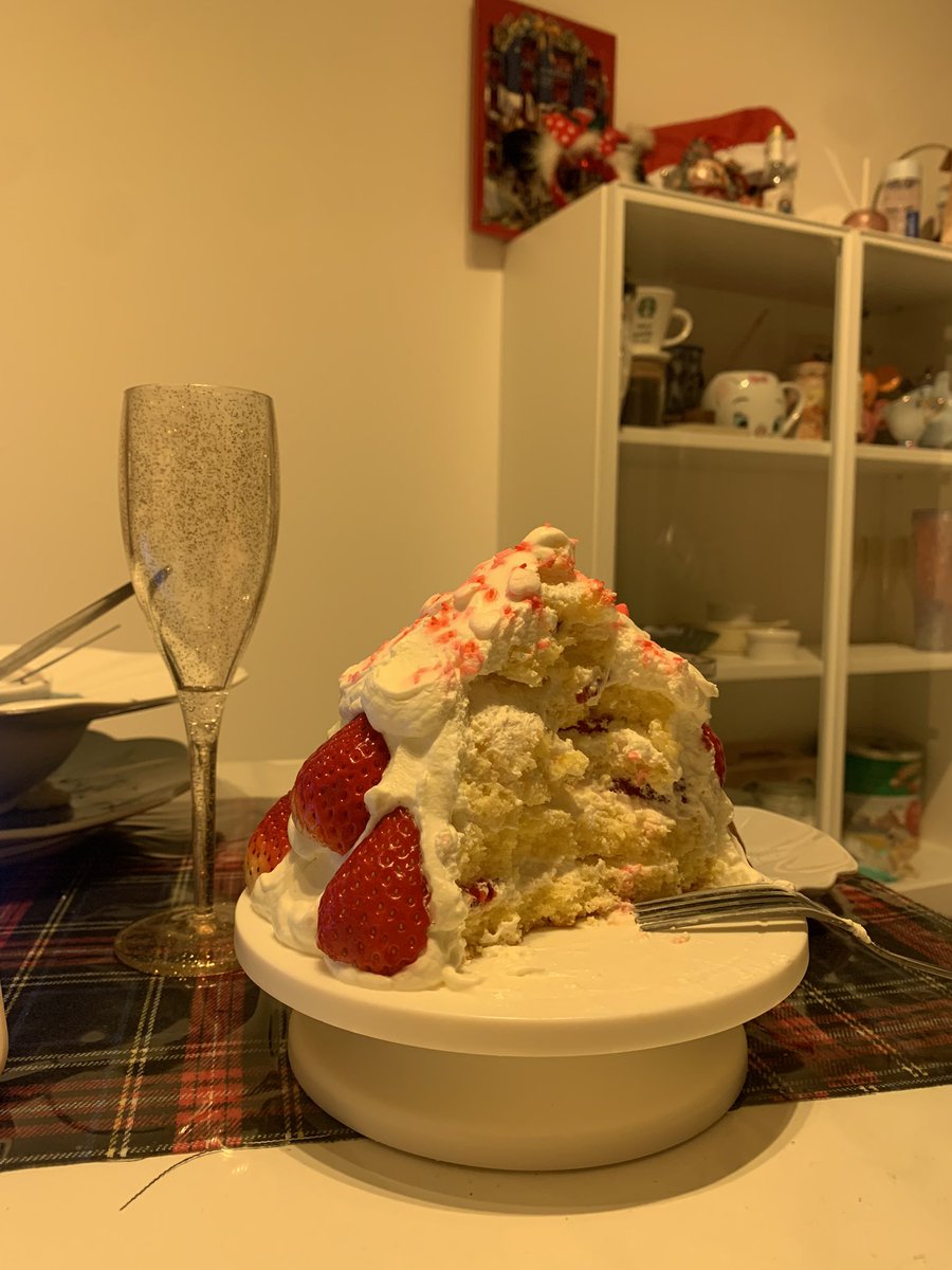 micyu57's tweet photo. クリスマスツリーケーキ🎂 https://t.co/HldNnH8ybQ