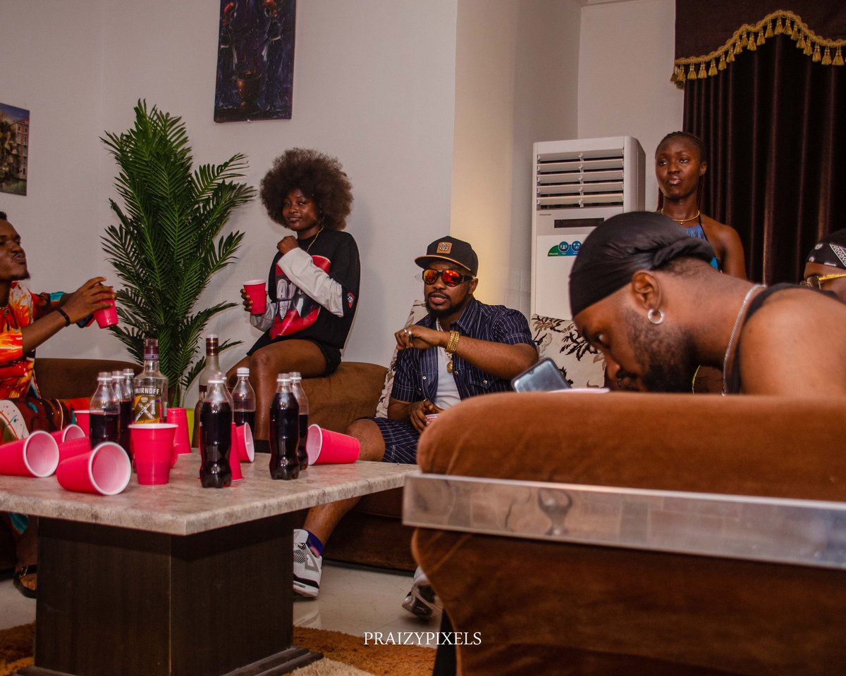 MiimsOfficial's tweet image. New Music #NoTime 🔥🔥

👉 fanlink.tv/NoTimeByMiims