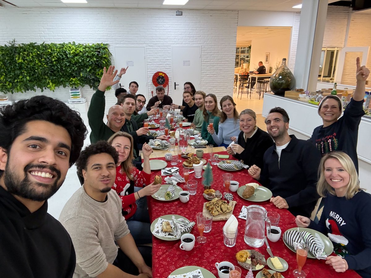 Merry Mycelium Christmas! This year, we’ve doubled our sustainable impact and had the privilege of helping over 2,000 families—a milestone we couldn’t have reached without the dedication, passion, and trust of everyone who shares our vision for a greener future. Team Loop Biotech