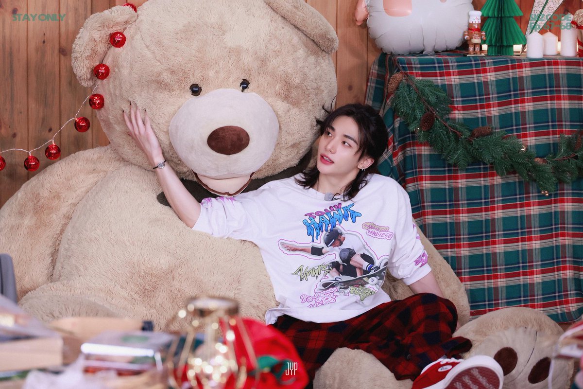 ssomi_SKZlove's tweet photo. 🧸🩷 https://t.co/jlVEc6141e