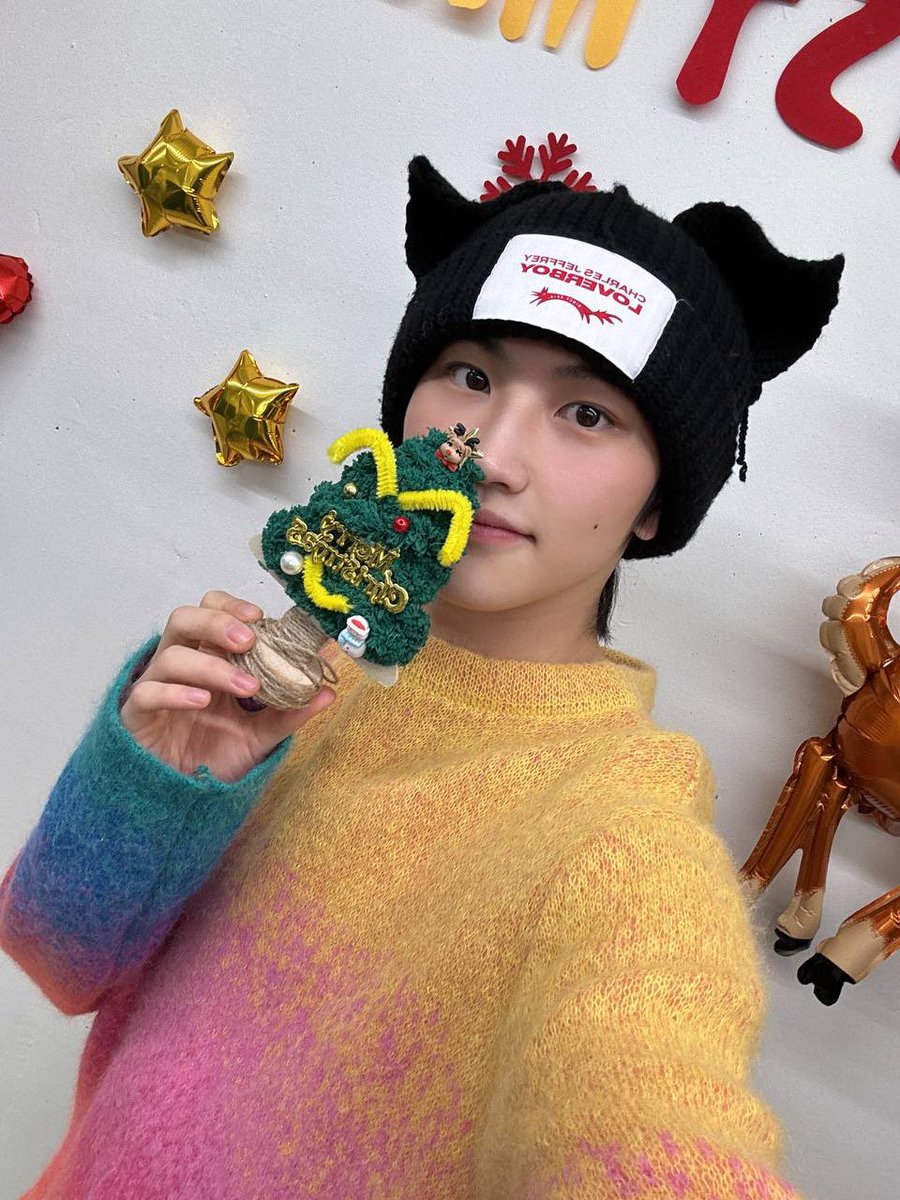 TNX_twt's tweet photo. 메리 크리스마스 🎄🎉

#TNX 
#최태훈 #TAEHUN https://t.co/nZiwSrrycs