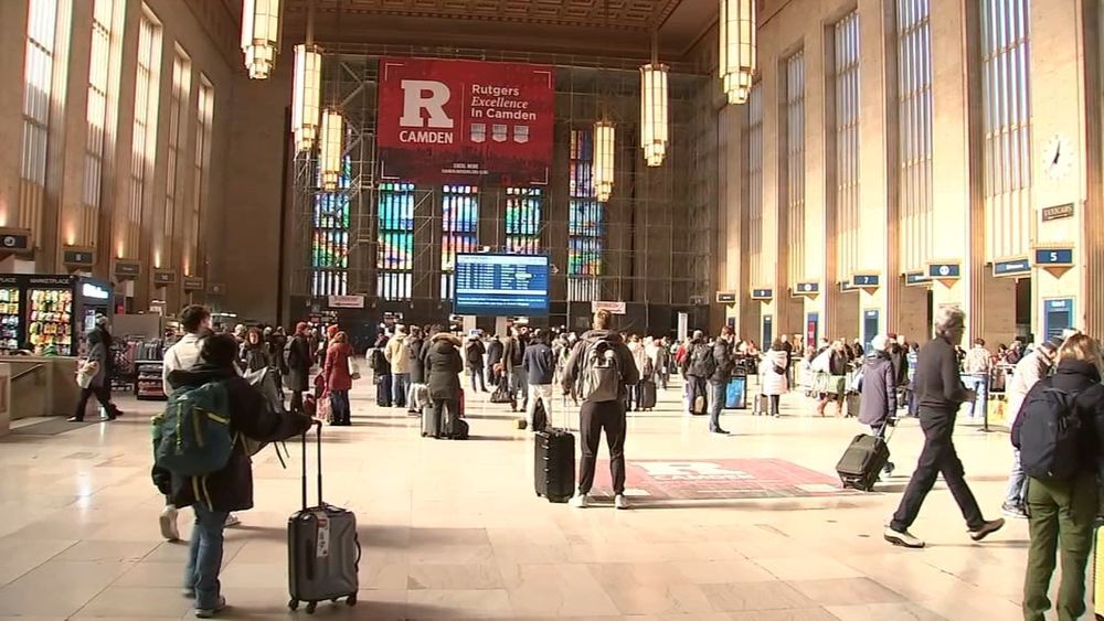 planingo_ai's tweet image. #Monday was the busiest day at #PHILADELPHIA #WPVI

Airport rush day in the Christmas 🎄  season sure packs a punch! It also brings back memories 😏 

buff.ly/3VSQ5Pu

#HolidayTravel
#ChristmasTravel
#TravelSeason
#AirportLife
#TravelRush
#TravelTips #Philadelphia