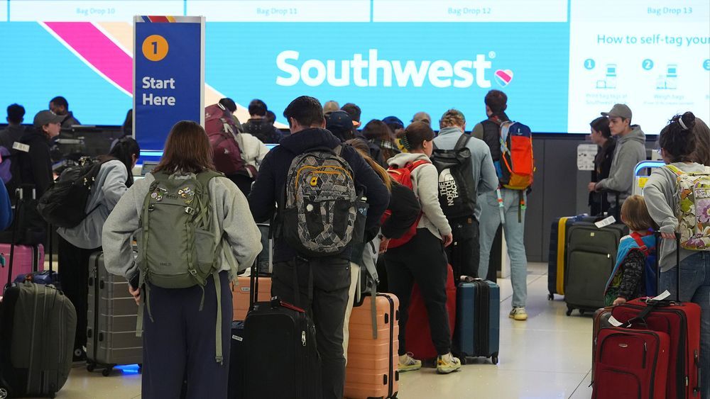 planingo_ai's tweet image. #Monday was the busiest day at #PHILADELPHIA #WPVI

Airport rush day in the Christmas 🎄  season sure packs a punch! It also brings back memories 😏 

buff.ly/3VSQ5Pu

#HolidayTravel
#ChristmasTravel
#TravelSeason
#AirportLife
#TravelRush
#TravelTips #Philadelphia