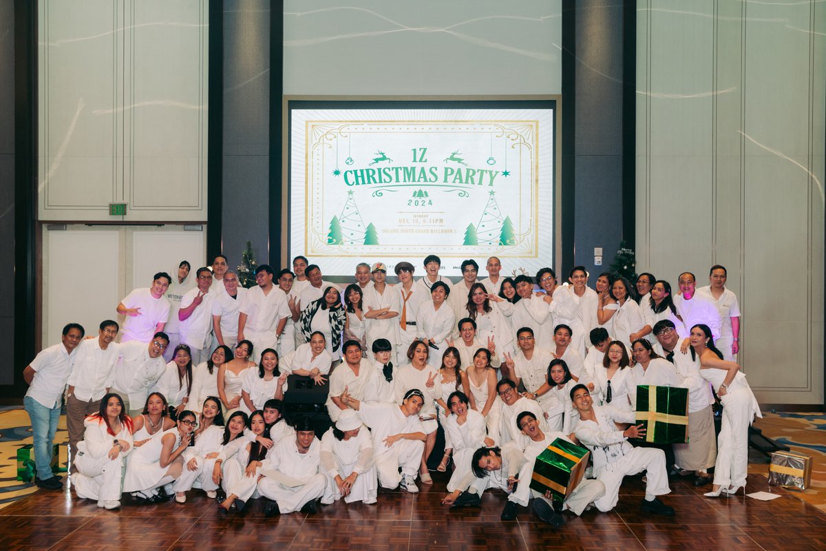 Pasko sa 1Z

Nawa’y ang Pasko ay magdala ng kasiyahan, kapayapaan, at mas marami pang magagandang alaala sa inyong mga puso. Magbahagi ng pagmamahal sa bawat isa. Maligayang Pasko! 🎄

For the full #PaskoSa1Z album:
🔗: bit.ly/4gLcrKO
