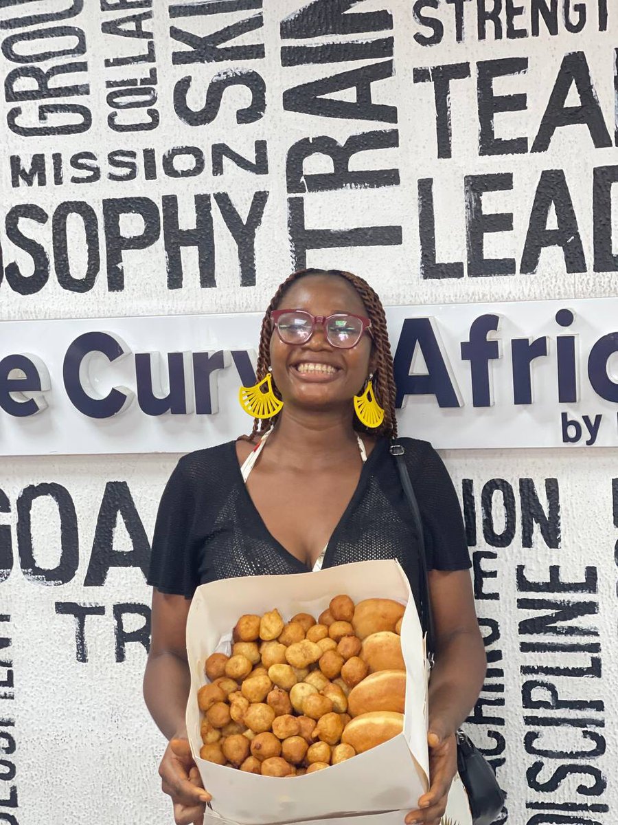 thecurveafrica's tweet image. Our end-of-year party was so much fun! We had a colorful theme where everyone wore different colors, and brought gifts that matched their outfits. 

#endofyearparty #colorfulfun #giftparty #funmoments #celebrategoodtimes #yearendcelebration #outfitandgifts #partyvibes #partyfun