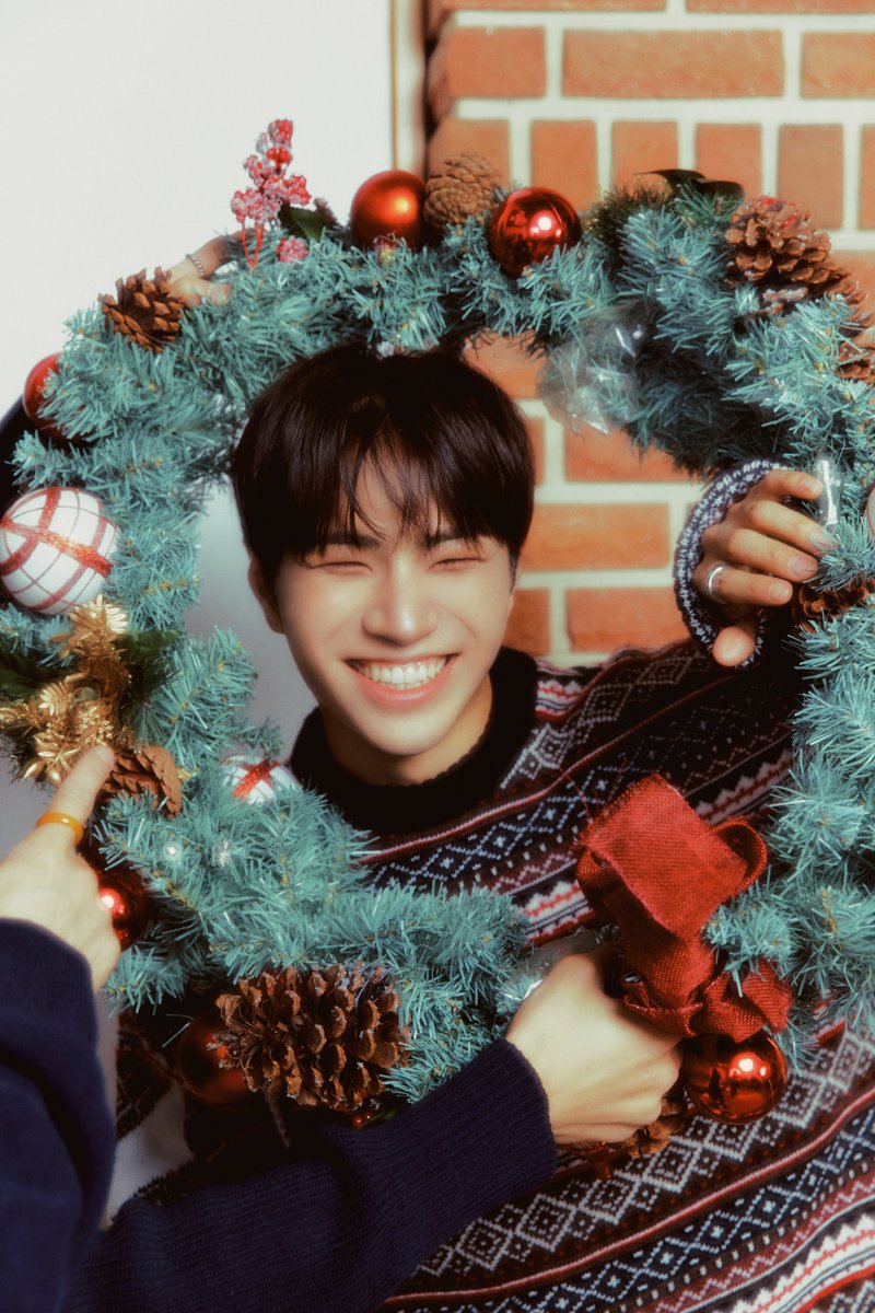Verry VANNER chriStmas #TAEHWAN

#VerryVANNERchriStmas
#태환 #VANNER #배너