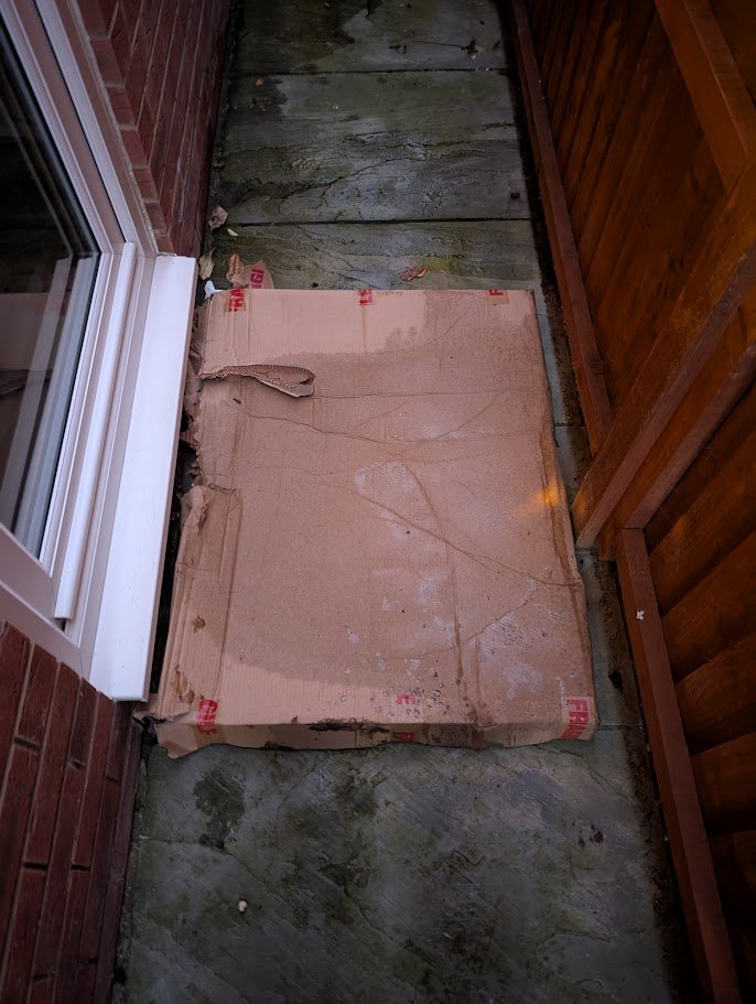 craigbroadman's tweet photo. Absolutely gutted. My signed &amp; framed @alanshearer / Teddy Sheringham shirt was left by @Yodel down the side of my house with no note! Found it Saturday—delivered Tuesday. Box soaked through, frame glass wet, backing damp. Praying it didn’t seep through 😭 https://t.co/gHv01rRzre