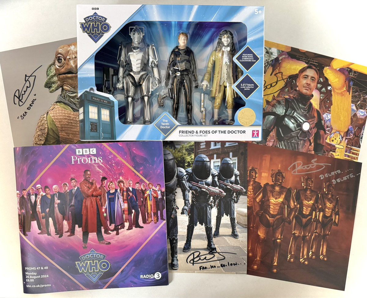 It’s #DoctorWho Christmas giveaway time. To Celebrate Proms day!  To Enter make sure you FOLLOW  ME both HERE &amp; importantly on INSTA. Then just retweet and like this post and this #DoctorWhoProms programme, signed by me photo bundle and Cyber figure set could all be yours!