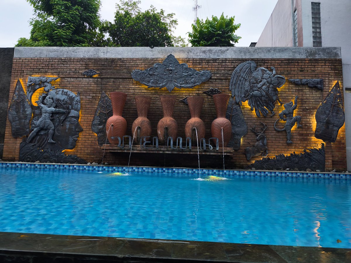 apriex0945's tweet photo. @hoteliercrypto Liburan dulu Bli...hehehehe https://t.co/YlZx4nhWDj