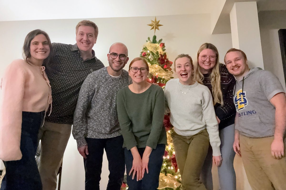 Wade R. Gutierrez, MD, PhD (@wadergutierrez) on Twitter photo Merry Christmas from the PGY-1 class <a href="/MayoUrology/">Mayo Clinic Urology</a>! We wish you a joyful holiday season 🎉 Merry Christmas from the PGY-1 class <a href="/MayoUrology/">Mayo Clinic Urology</a>! We wish you a joyful holiday season 🎉