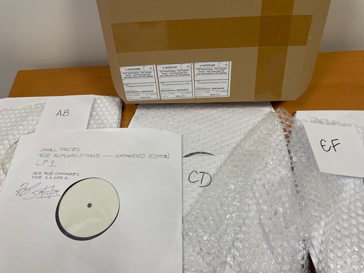 Small Faces tweet media