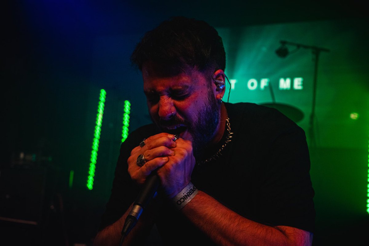 Wave Pressure tweet media