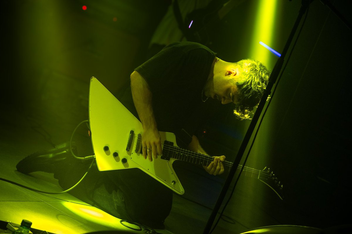 Wave Pressure tweet media