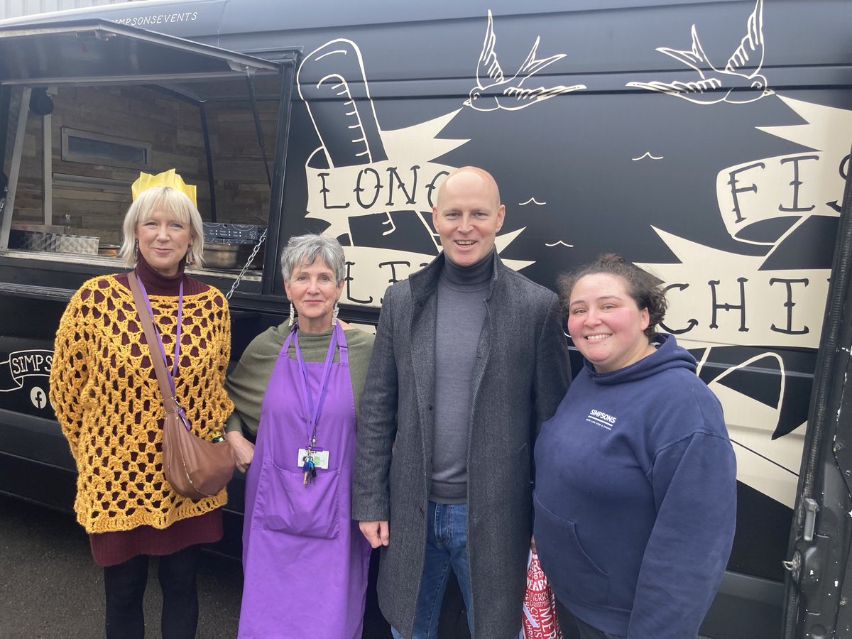 Good to see ⁦<a href="/mpmwilko/">Max Wilkinson MP</a>⁩ carrying on the MP tradition of supporting Cheltenham Open Door at Christmas. He’s doing the Bingo now which is a worry 😂. HUGE thanks too to ⁦<a href="/SimpsonsChippy/">Simpsons</a>⁩ for the usual generous supply of fine fish &amp; chips for guests. Merry Christmas! 🎄
