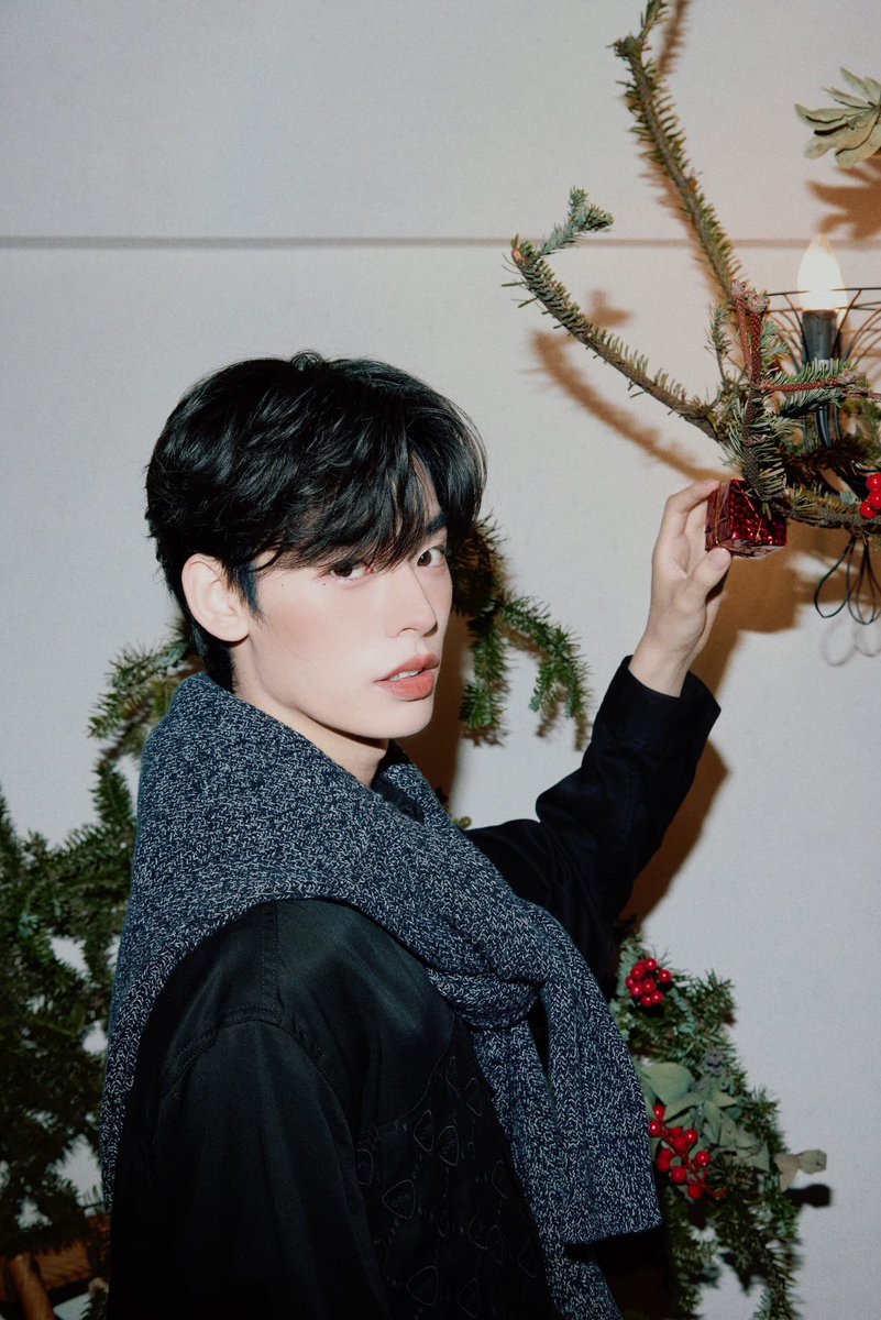 porsuppakarn's tweet photo. Christmas eve🎅🏻 #Porsuppakarn https://t.co/wDkgPPAq27