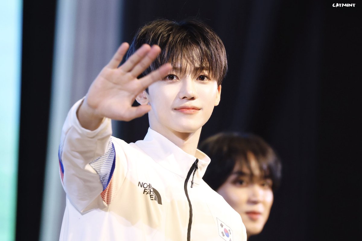 CATMINT_0813's tweet image. 241222 위드뮤 대면

#재민 #JAEMIN #ジェミン
#NCTDREAM #NCT