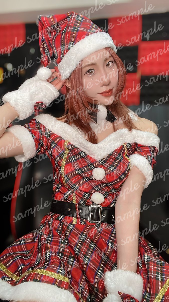 Aya_Bas2's tweet photo. クリスマス企画ありがとうございました����
参加してくれた皆さんは25日23:59までに必ずこちらのアカウントをフォローしてDMください🔥
@TaiChan_AyaMG 

そして企画中ありがたくもご要望をいただいたので急遽サンタを引っ張り出してチェキをセッティングしました！
こちらも25日23:59まで受付いたします。楽しい夜をありがとう🎅
https://t.co/wuO8SJXrG4