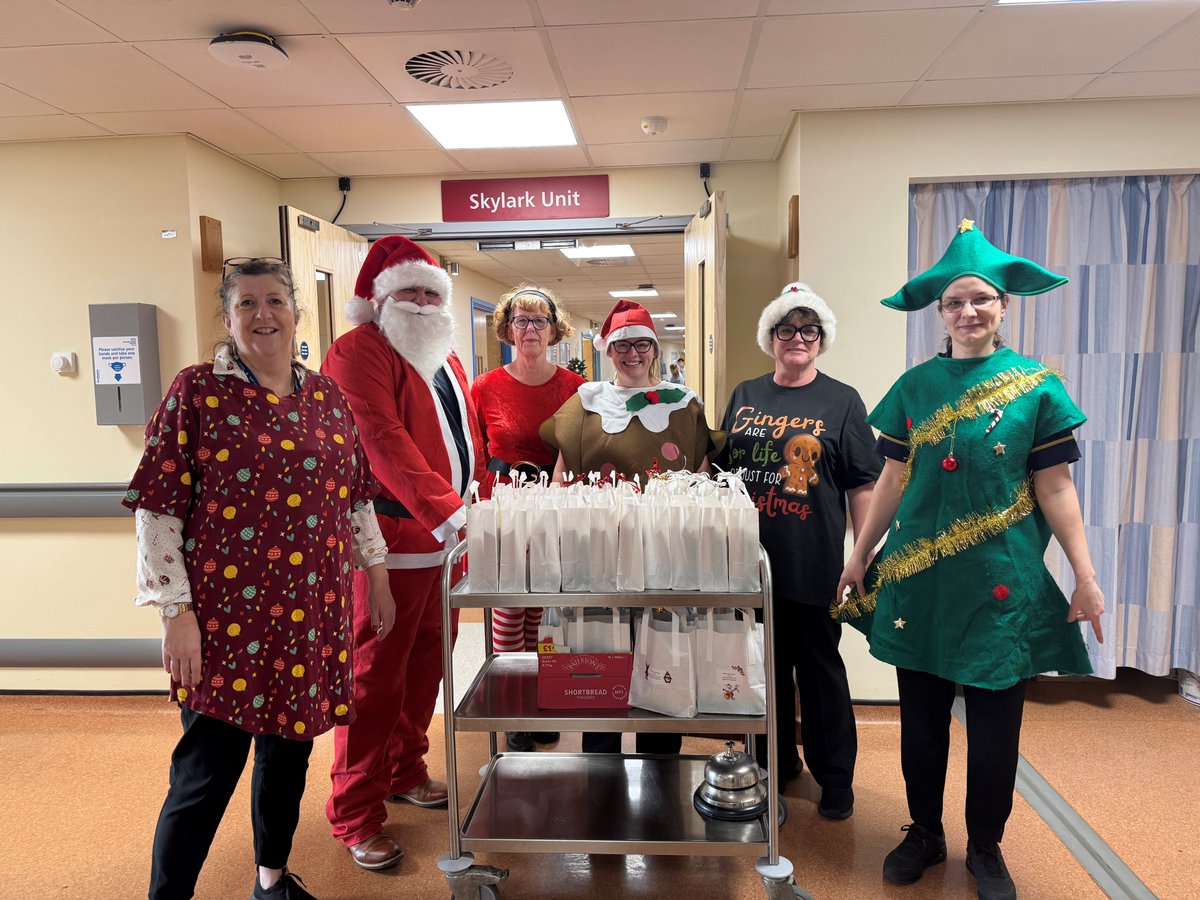 UHP Community Hospitals (@uhpcommhosp) on Twitter photo Santa and his helpers visited Skylark, Kingfisher and Plym today to deliver presents to the patients <a href="/UHP_NHS/">University Hospitals Plymouth NHS Trust</a> <a href="/SarahLBud/">Sarah Budden</a> <a href="/livewellsw/">Livewell Southwest</a> Santa and his helpers visited Skylark, Kingfisher and Plym today to deliver presents to the patients <a href="/UHP_NHS/">University Hospitals Plymouth NHS Trust</a> <a href="/SarahLBud/">Sarah Budden</a> <a href="/livewellsw/">Livewell Southwest</a>