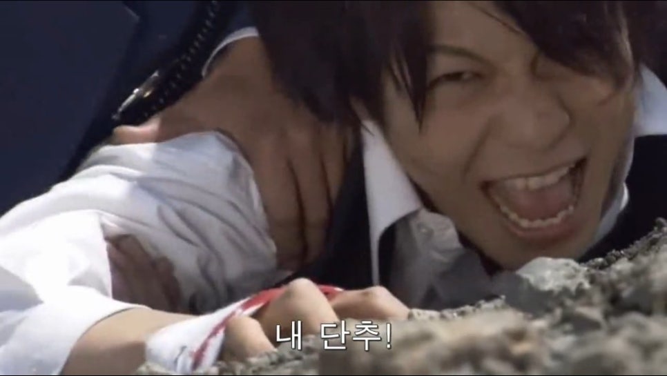 없는게 없는 특촬 tweet media