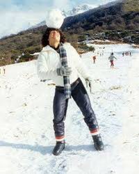 🚨🚨🚨

Fuck it, it’s Christmas Eve and we’re in the Christmas spirit.

RT and follow, and we’ll choose a lucky winner tonight to win a free copy of Issue 2.

Enjoy the lowest quality image we could find of Maradona in the snow as well, as a little treat.