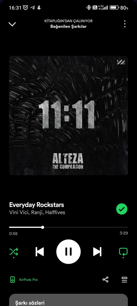 Absürt müzik diyince akla gelirim